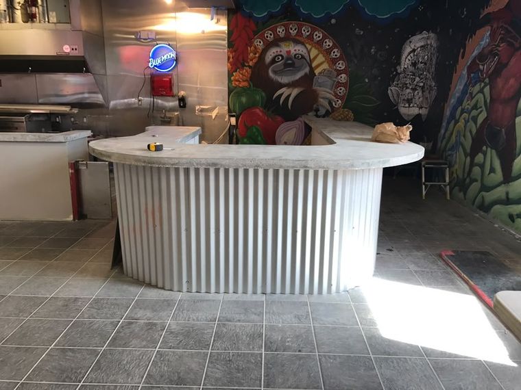 Custom bar, finished