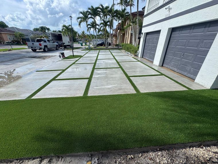 Turf inlay and lawn edge