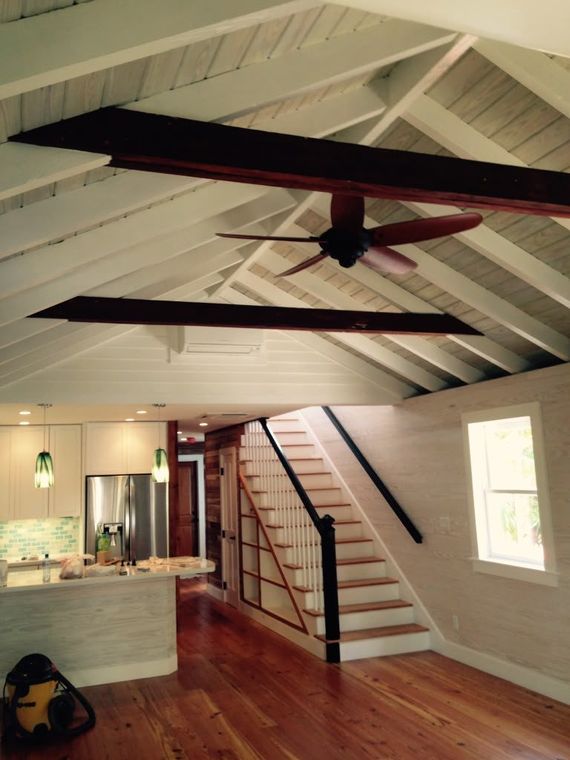 Open-ceiling staircase